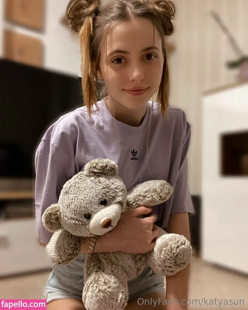 katyasun Onlyfans Photo Gallery 