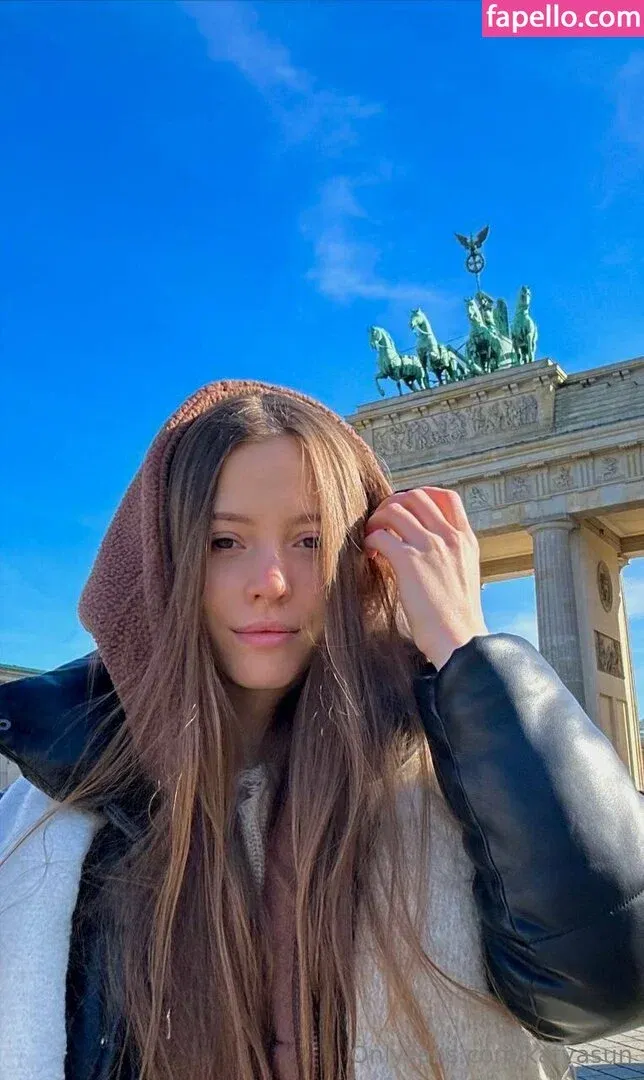 katyasun Onlyfans Photo Gallery 