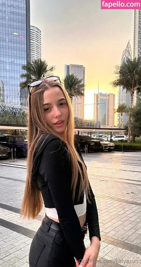 katyasun Onlyfans Photo Gallery 