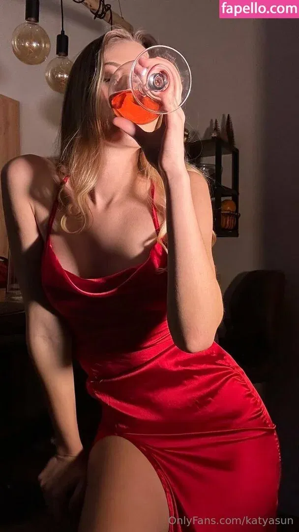 katyasun Onlyfans Photo Gallery 