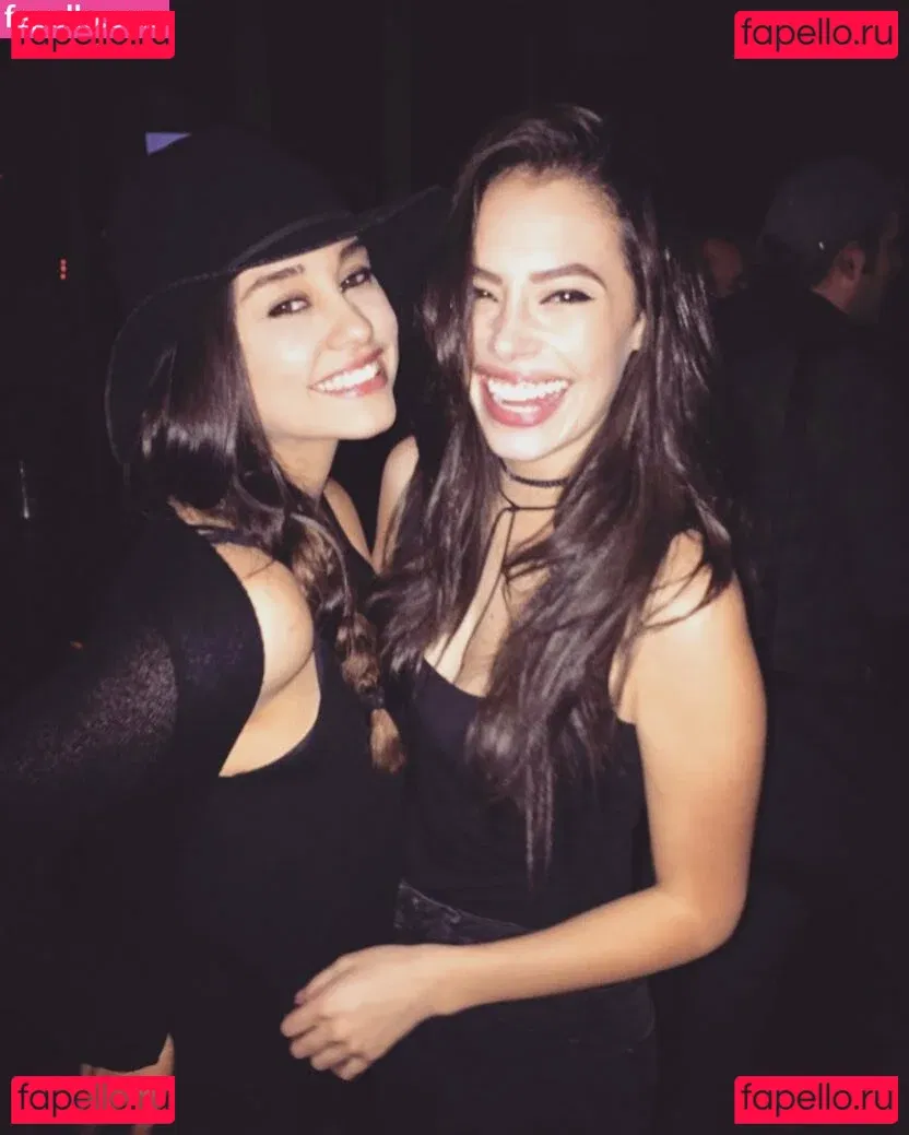 Yvette Monreal Onlyfans Photo Gallery 