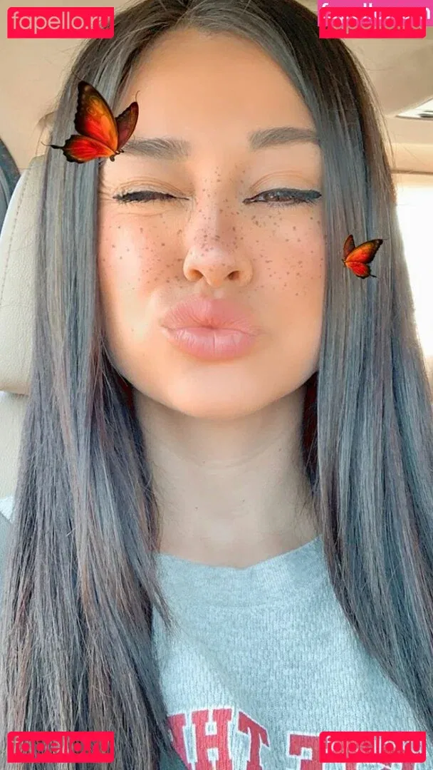 Yvette Monreal Onlyfans Photo Gallery 