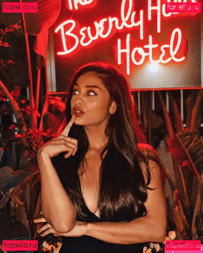 Yvette Monreal Onlyfans Photo Gallery 