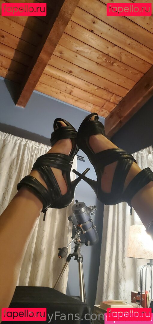 milax5 / milaxmartinez Onlyfans Photo Gallery 