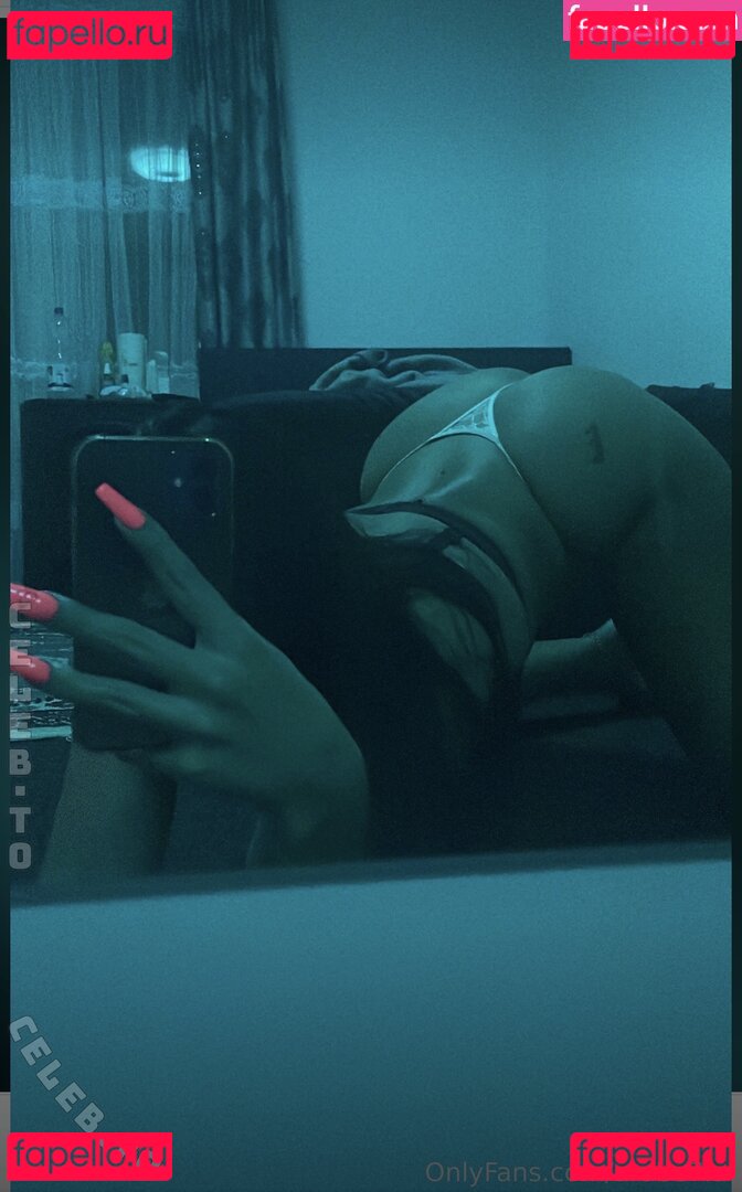 Arabe7la / arabellasdream666 Onlyfans Photo Gallery 