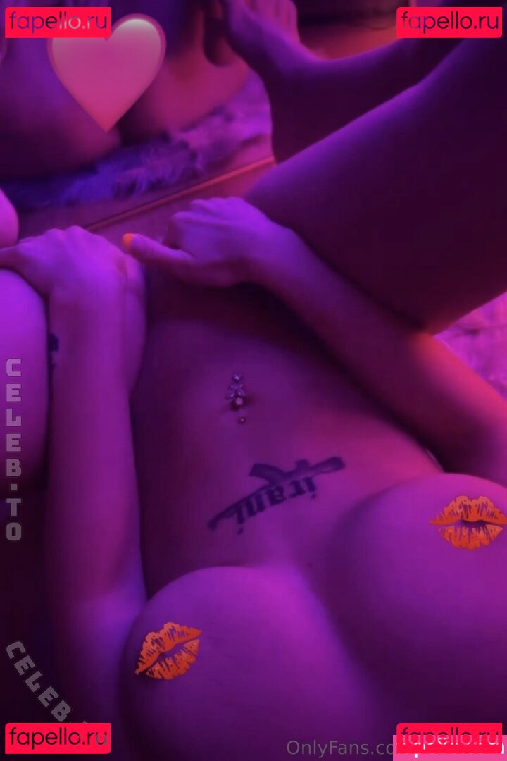 Arabe7la / arabellasdream666 Onlyfans Photo Gallery 