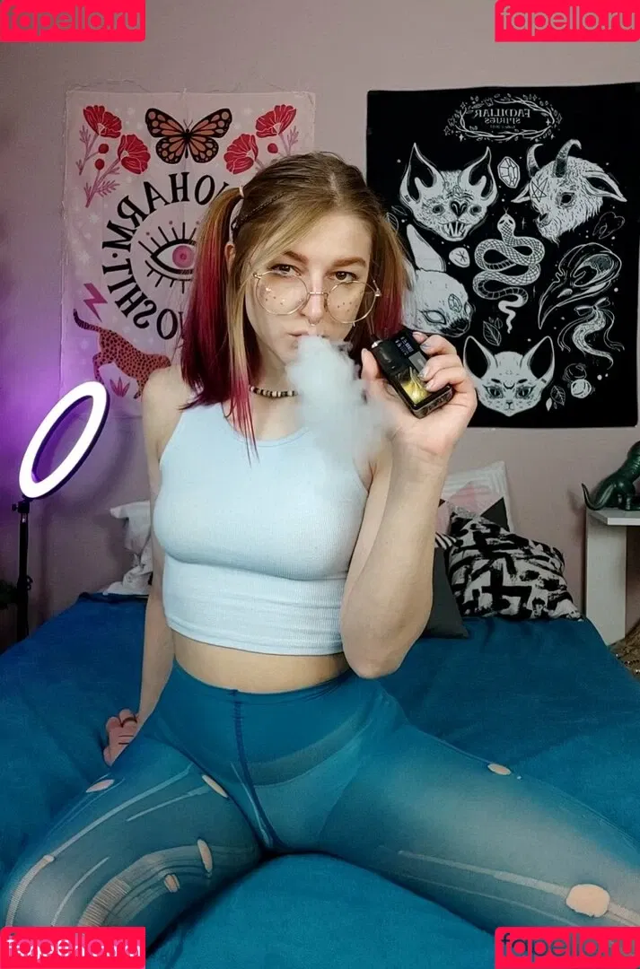 Lana Delmar Onlyfans Photo Gallery 