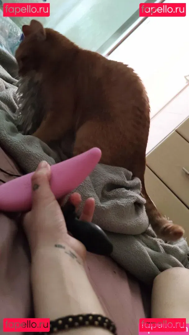 Lana Delmar Onlyfans Photo Gallery 