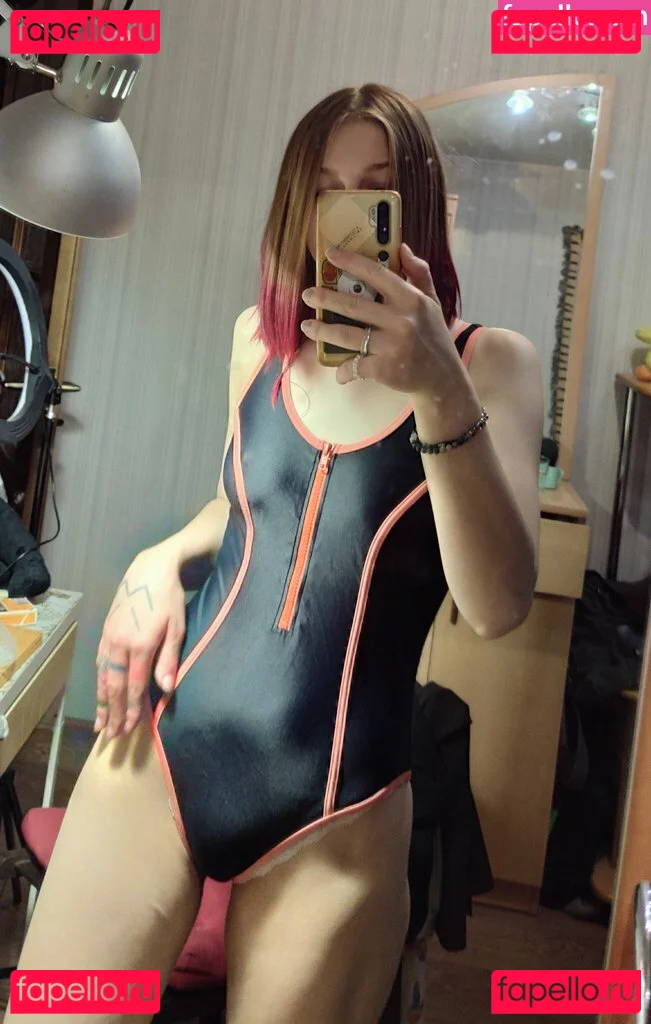 Lana Delmar Onlyfans Photo Gallery 