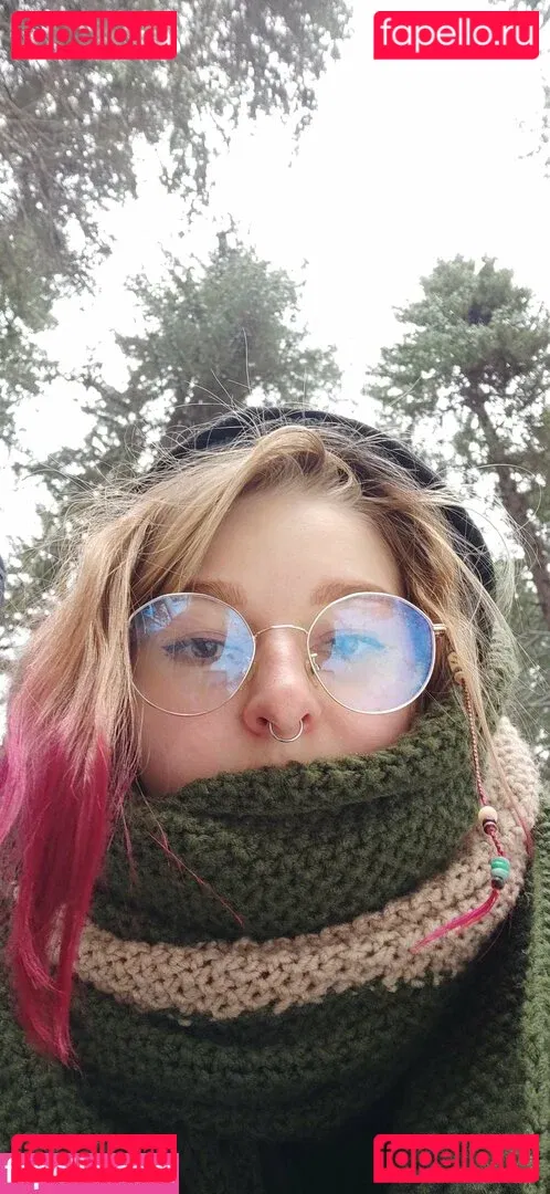 Lana Delmar Onlyfans Photo Gallery 