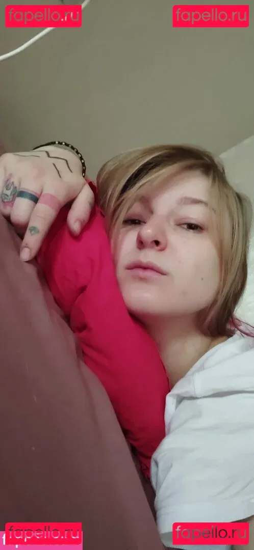 Lana Delmar Onlyfans Photo Gallery 