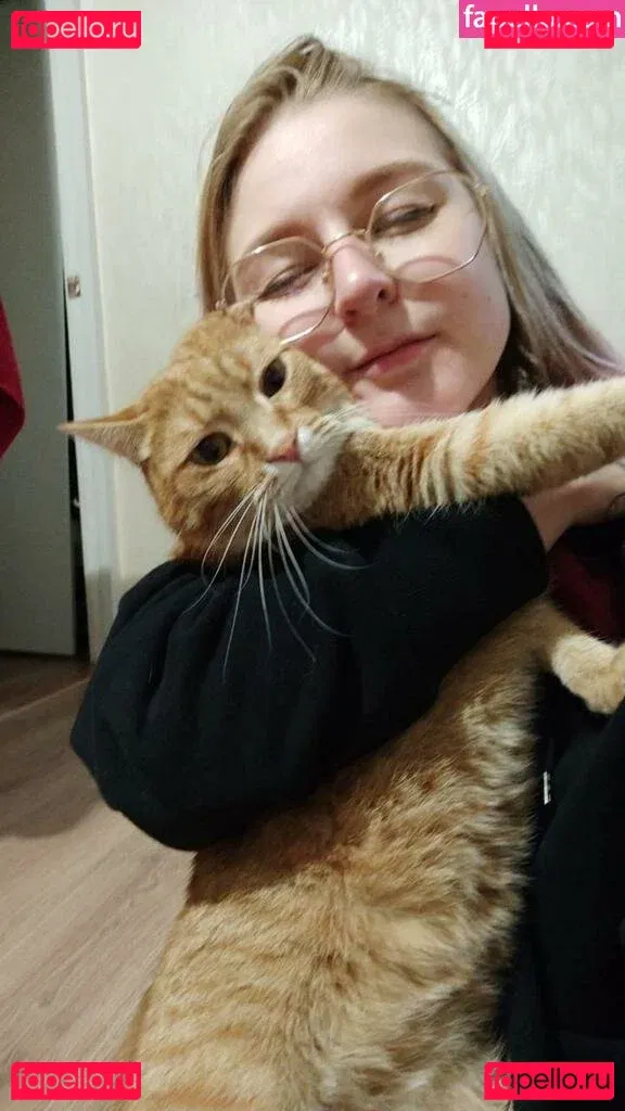 Lana Delmar Onlyfans Photo Gallery 