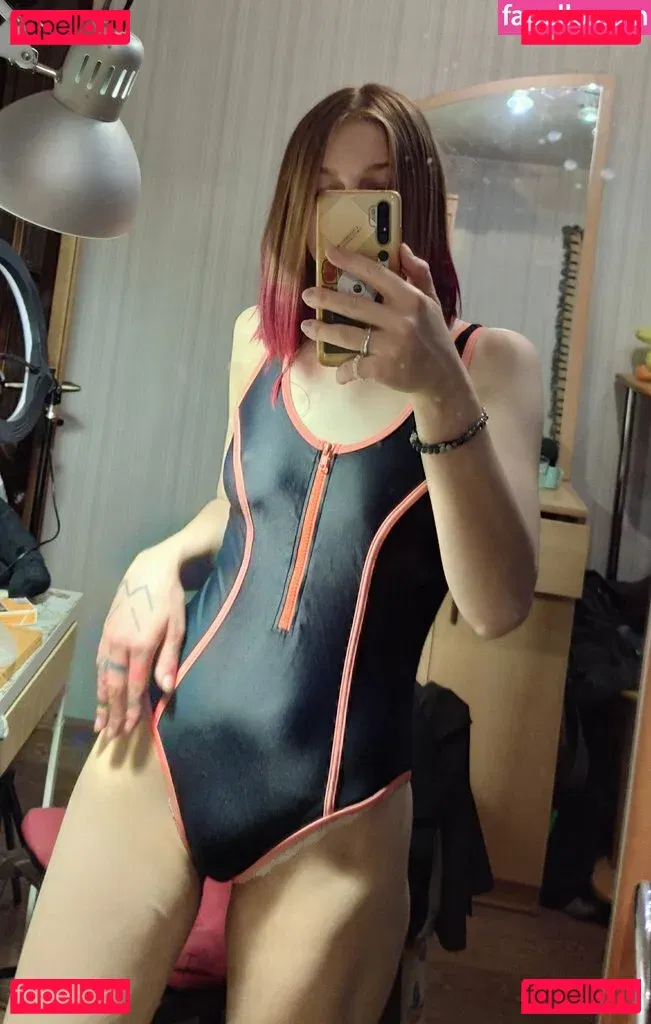 Lana Delmar Onlyfans Photo Gallery 