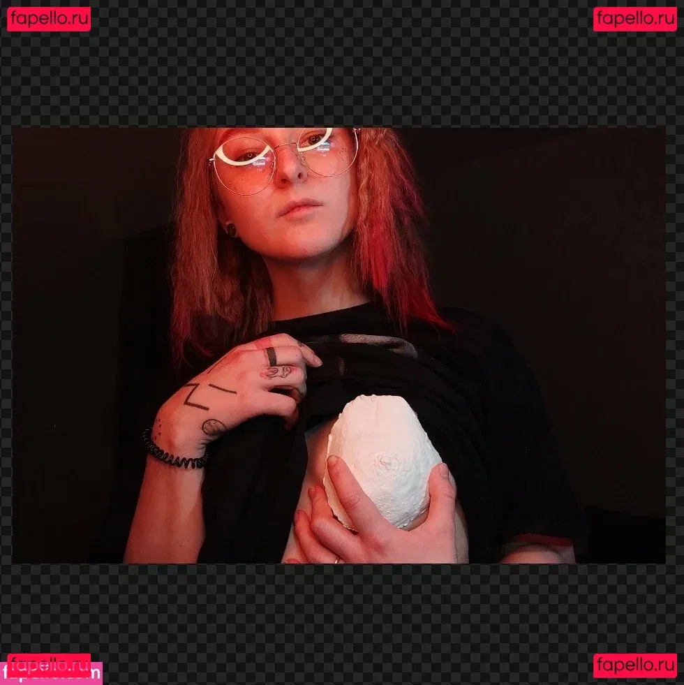 Lana Delmar Onlyfans Photo Gallery 