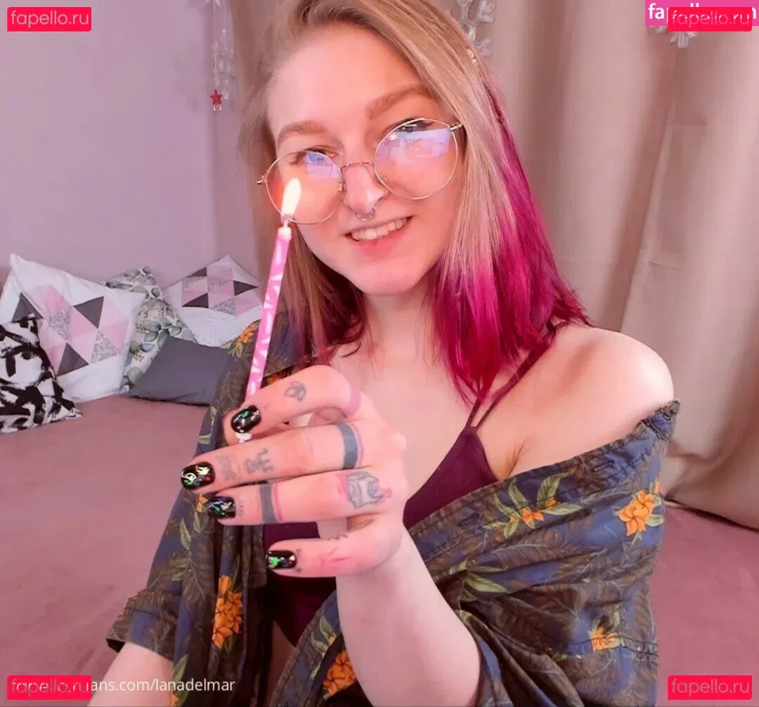 Lana Delmar Onlyfans Photo Gallery 