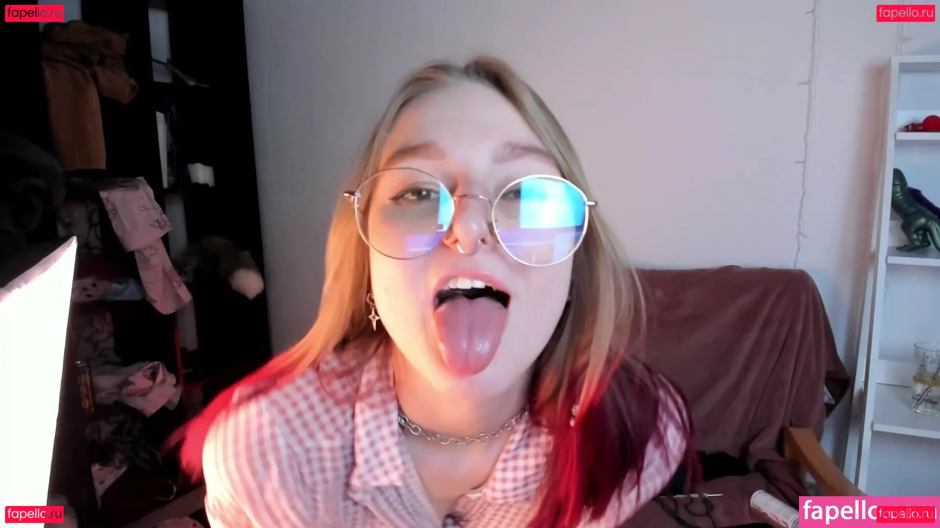 Lana Delmar Onlyfans Photo Gallery 