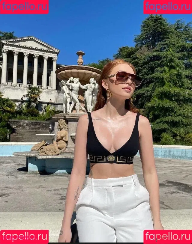 Renata Valliulina Onlyfans Photo Gallery 