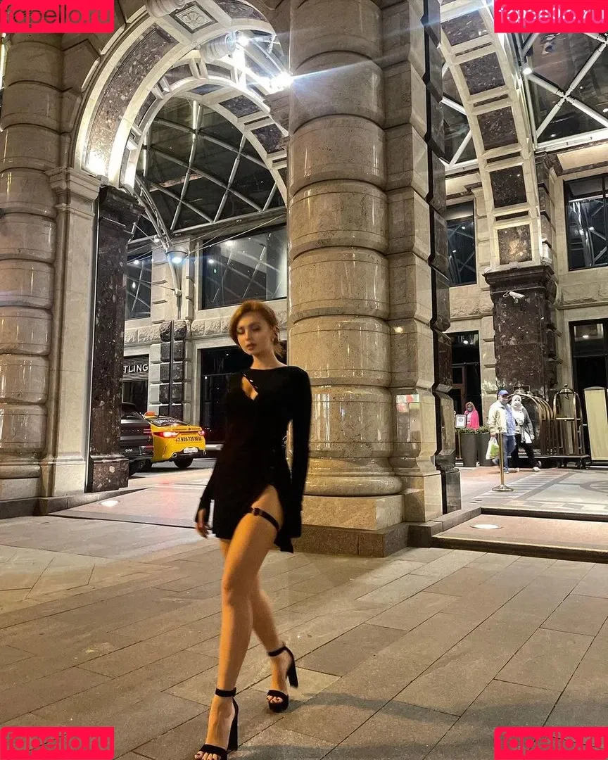 Renata Valliulina Onlyfans Photo Gallery 