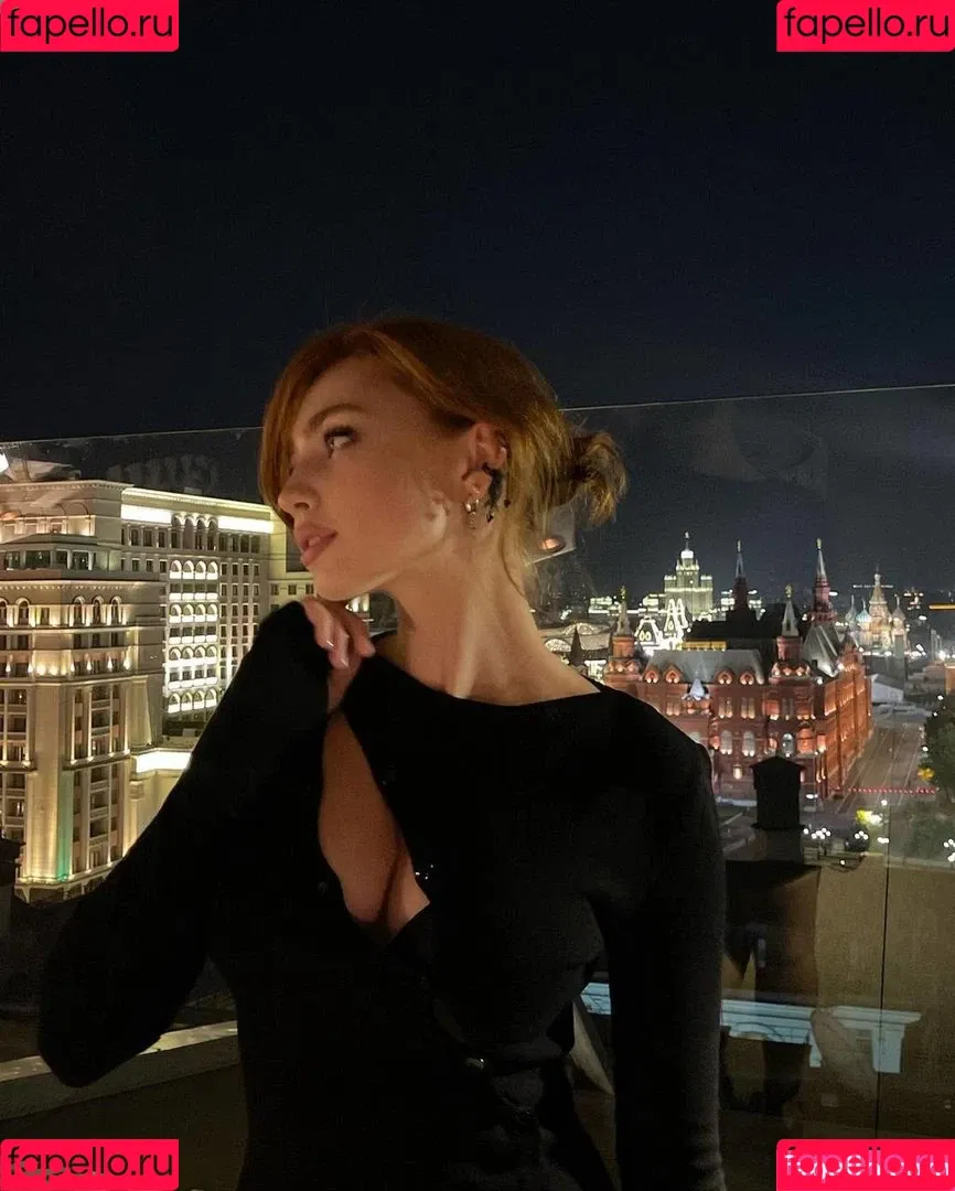 Renata Valliulina Onlyfans Photo Gallery 