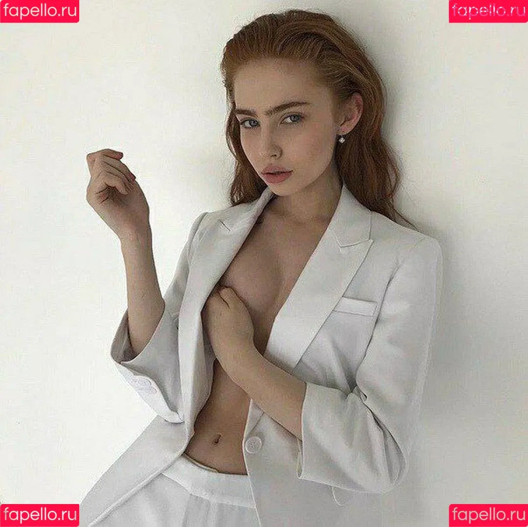 Renata Valliulina Onlyfans Photo Gallery 