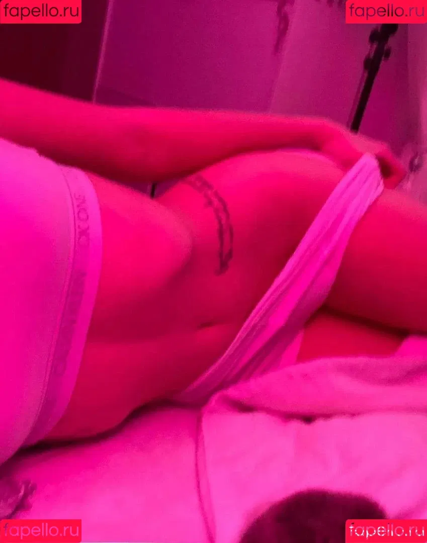 Renata Valliulina Onlyfans Photo Gallery 