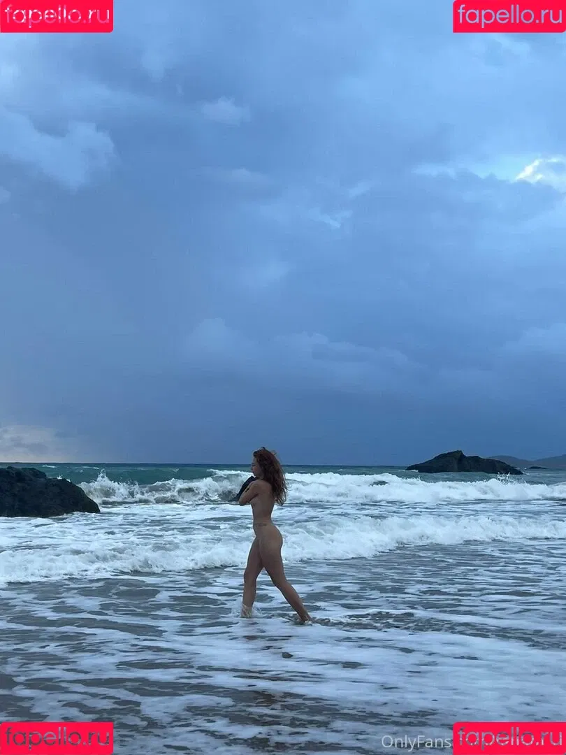 Renata Valliulina Onlyfans Photo Gallery 
