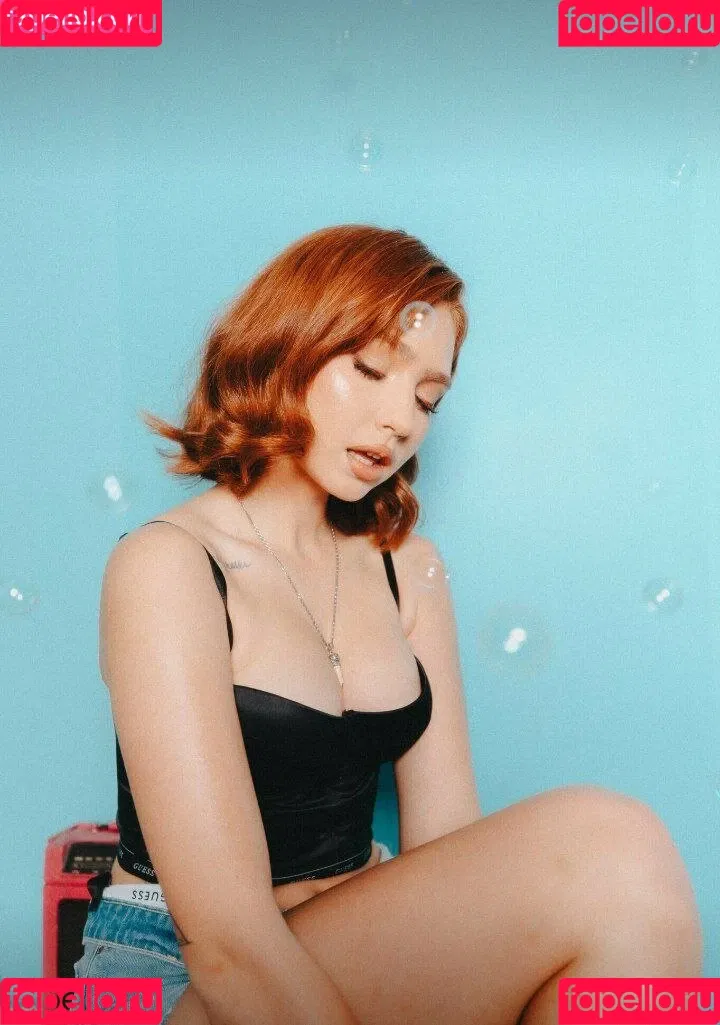 Renata Valliulina Onlyfans Photo Gallery 