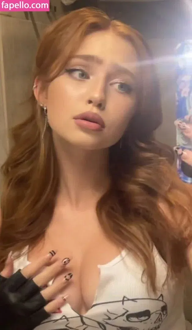 Renata Valliulina Onlyfans Photo Gallery 