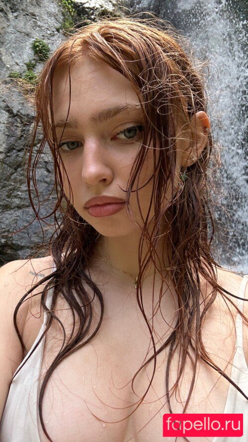 Renata Valliulina Onlyfans Photo Gallery 