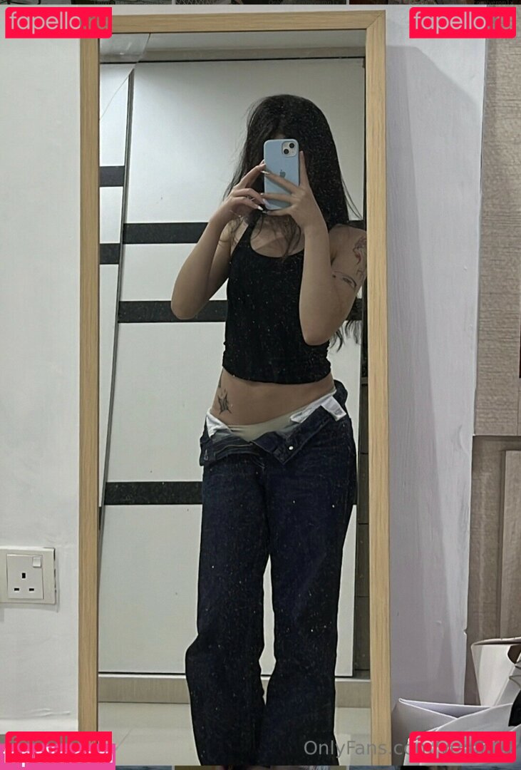 Veronica Yeoh / veron1013 / veron1x / veron_1013 / veronica1013 Onlyfans Photo Gallery 