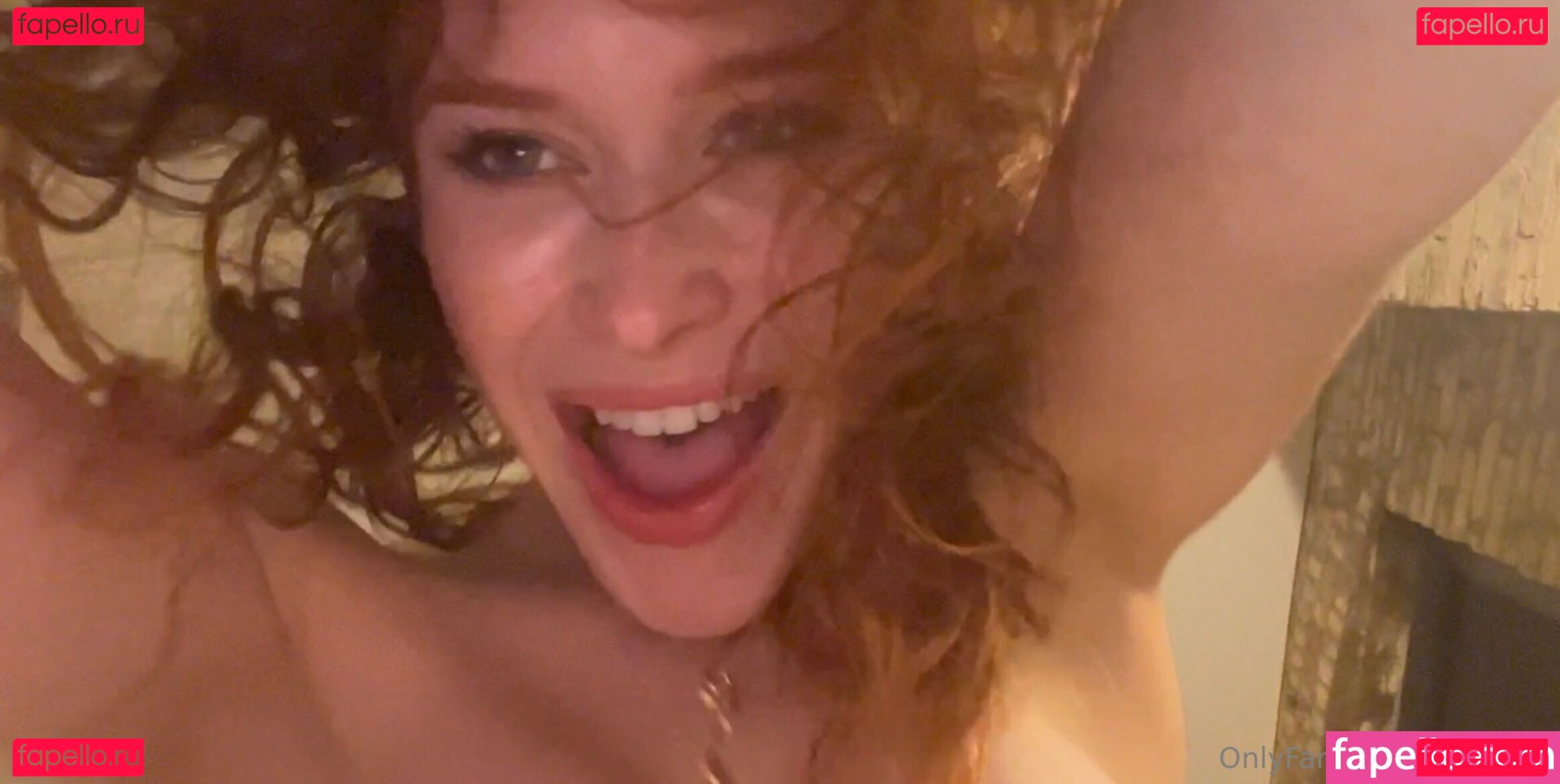 Renee Olstead / xorenee Onlyfans Photo Gallery 