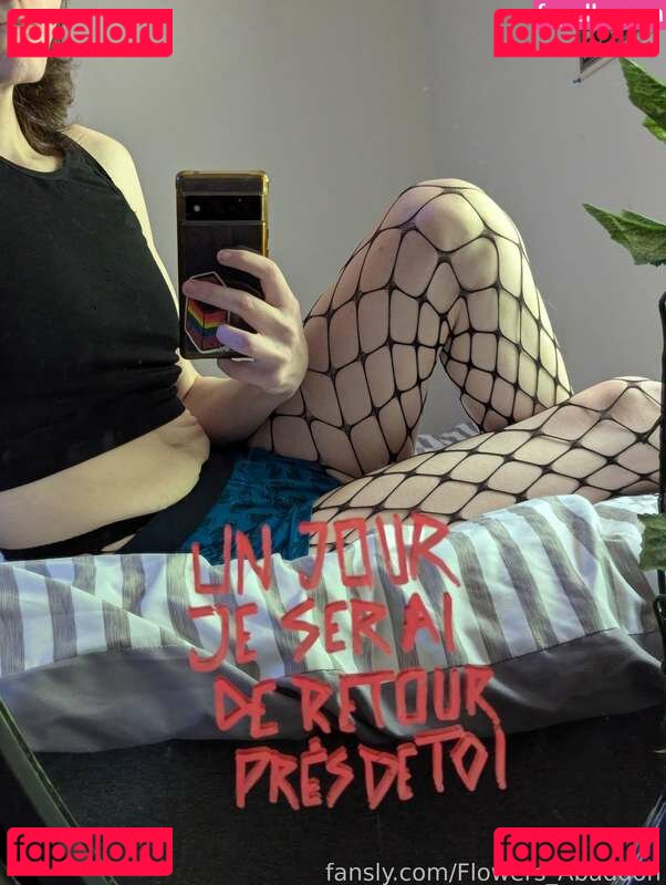 Flowers_Abaddon / homewithroo Onlyfans Photo Gallery 