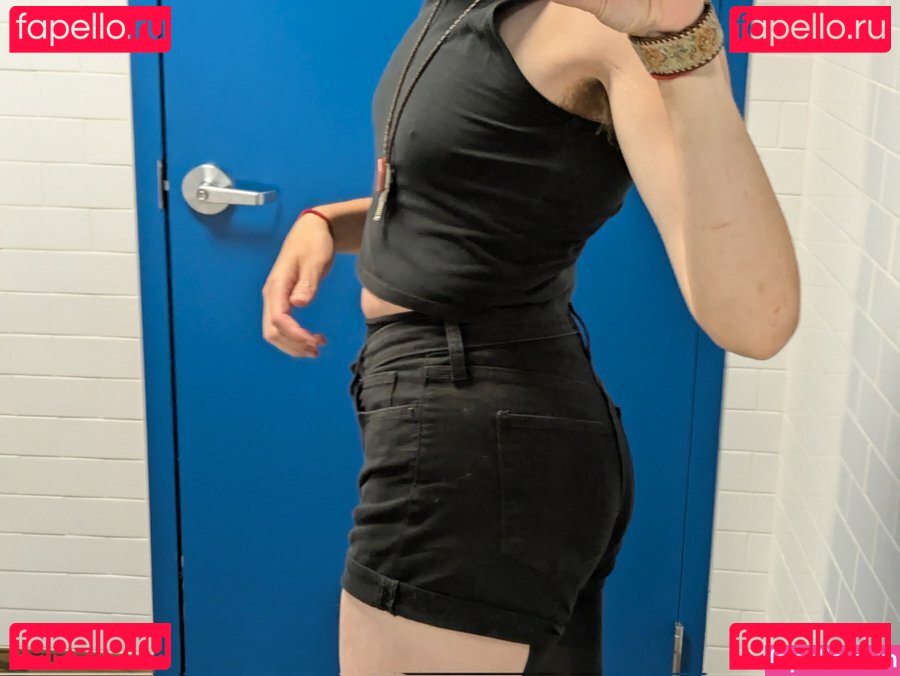 Flowers_Abaddon / homewithroo Onlyfans Photo Gallery 