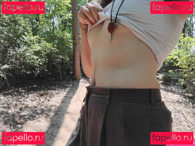 Flowers_Abaddon / homewithroo Onlyfans Photo Gallery 