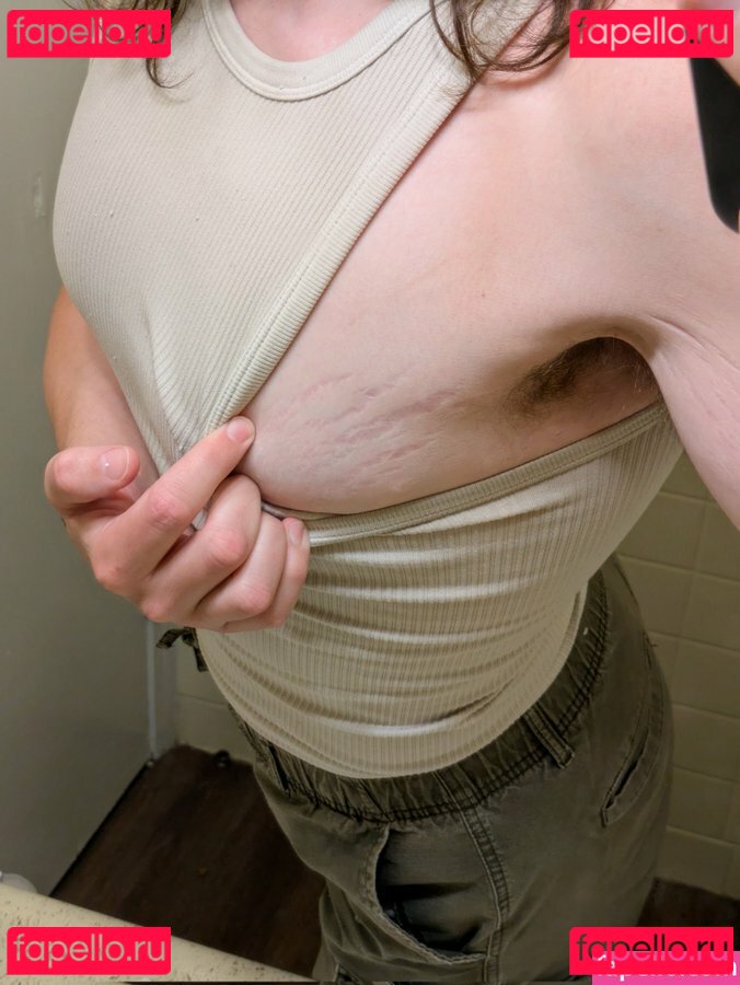 Flowers_Abaddon / homewithroo Onlyfans Photo Gallery 