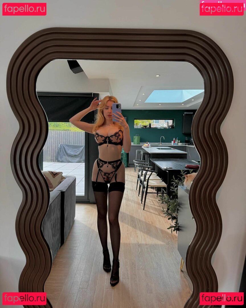 Scarlett Jonesâ Onlyfans Photo Gallery 