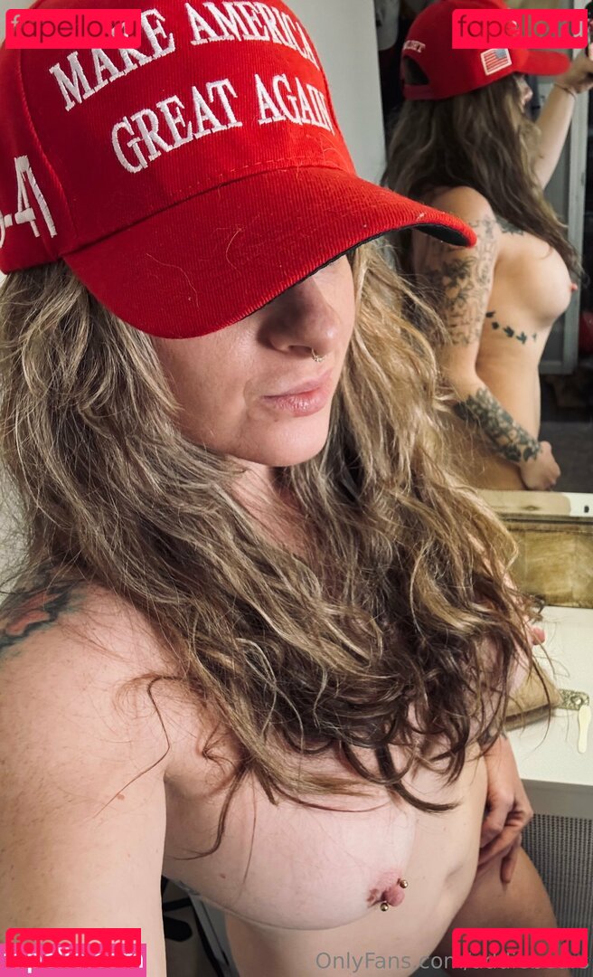 addiebears / justaddiewater Onlyfans Photo Gallery 