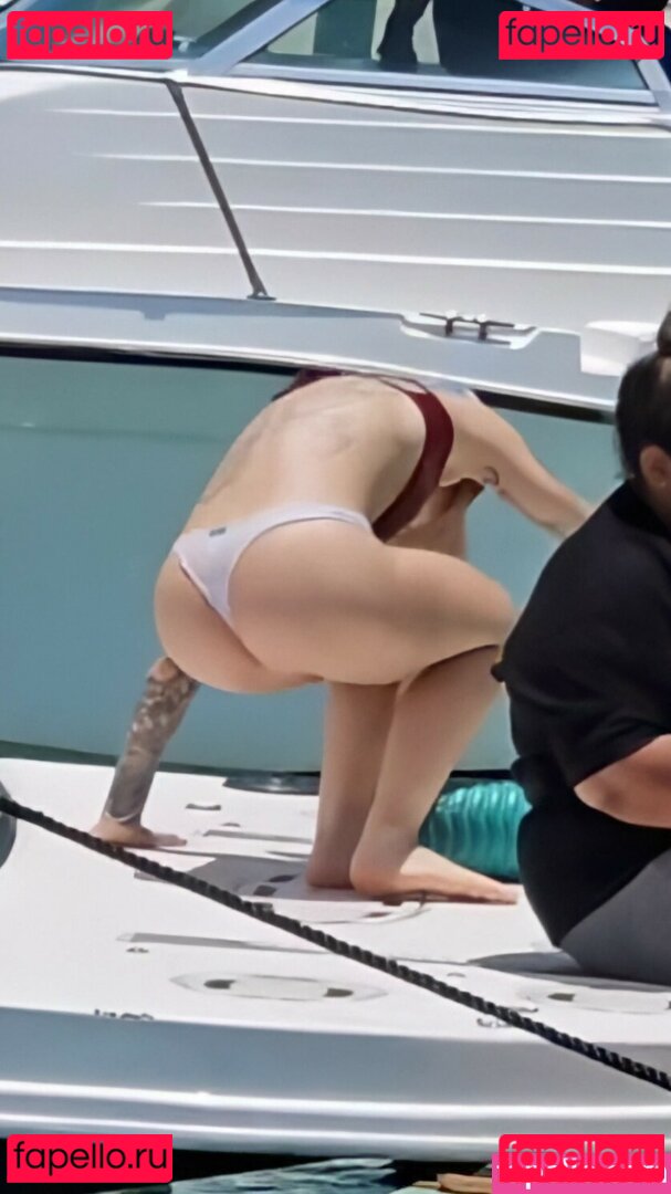 Young Miko / itsyoungmiko / sinacdr Onlyfans Photo Gallery 