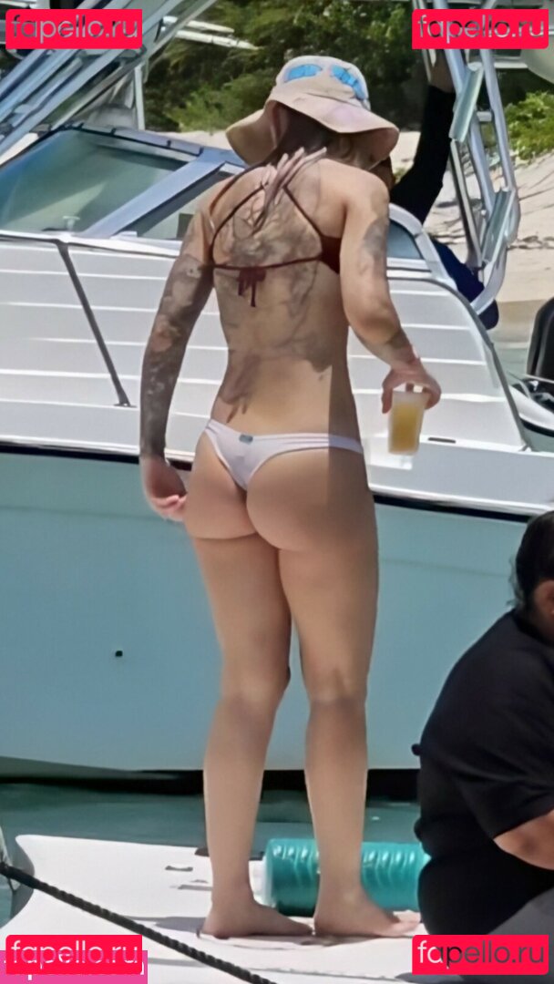 Young Miko / itsyoungmiko / sinacdr Onlyfans Photo Gallery 