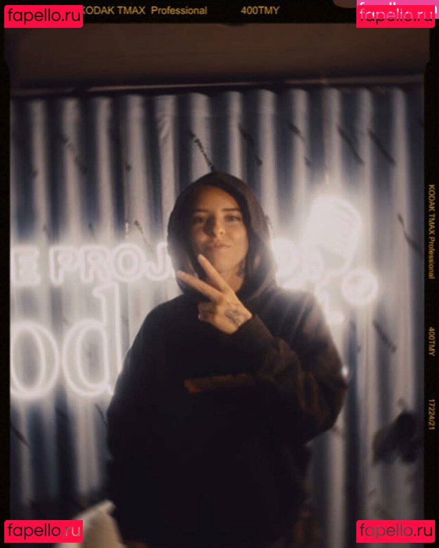 Young Miko / itsyoungmiko / sinacdr Onlyfans Photo Gallery 