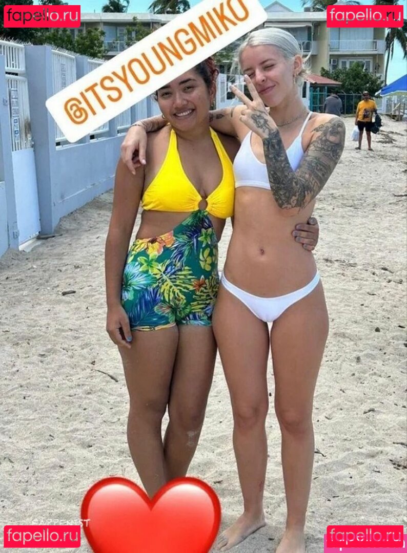 Young Miko / itsyoungmiko / sinacdr Onlyfans Photo Gallery 