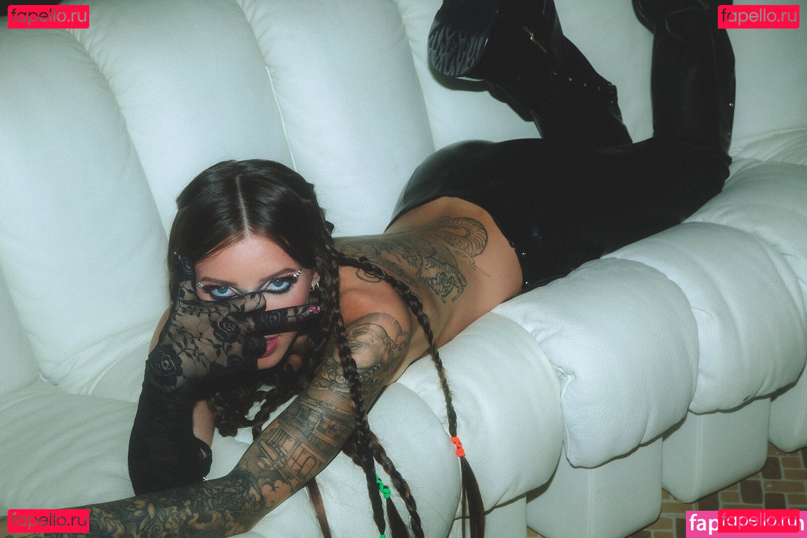 Young Miko / itsyoungmiko / sinacdr Onlyfans Photo Gallery 