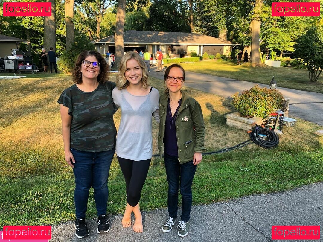 Willa Fitzgerald / willafitz Onlyfans Photo Gallery 