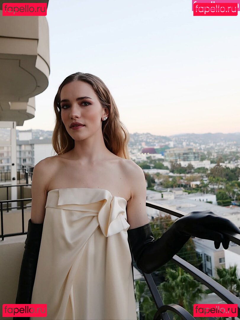 Willa Fitzgerald / willafitz Onlyfans Photo Gallery 