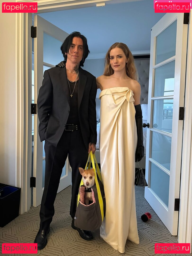 Willa Fitzgerald / willafitz Onlyfans Photo Gallery 