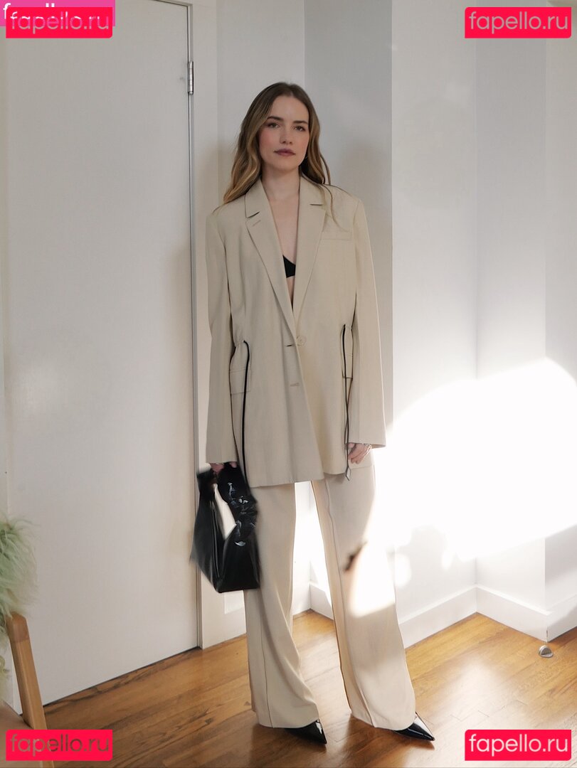 Willa Fitzgerald / willafitz Onlyfans Photo Gallery 