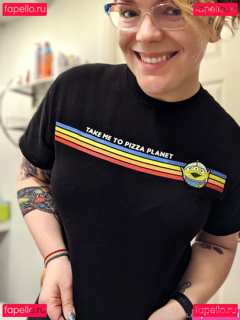 irisreigns / irisreins Onlyfans Photo Gallery 