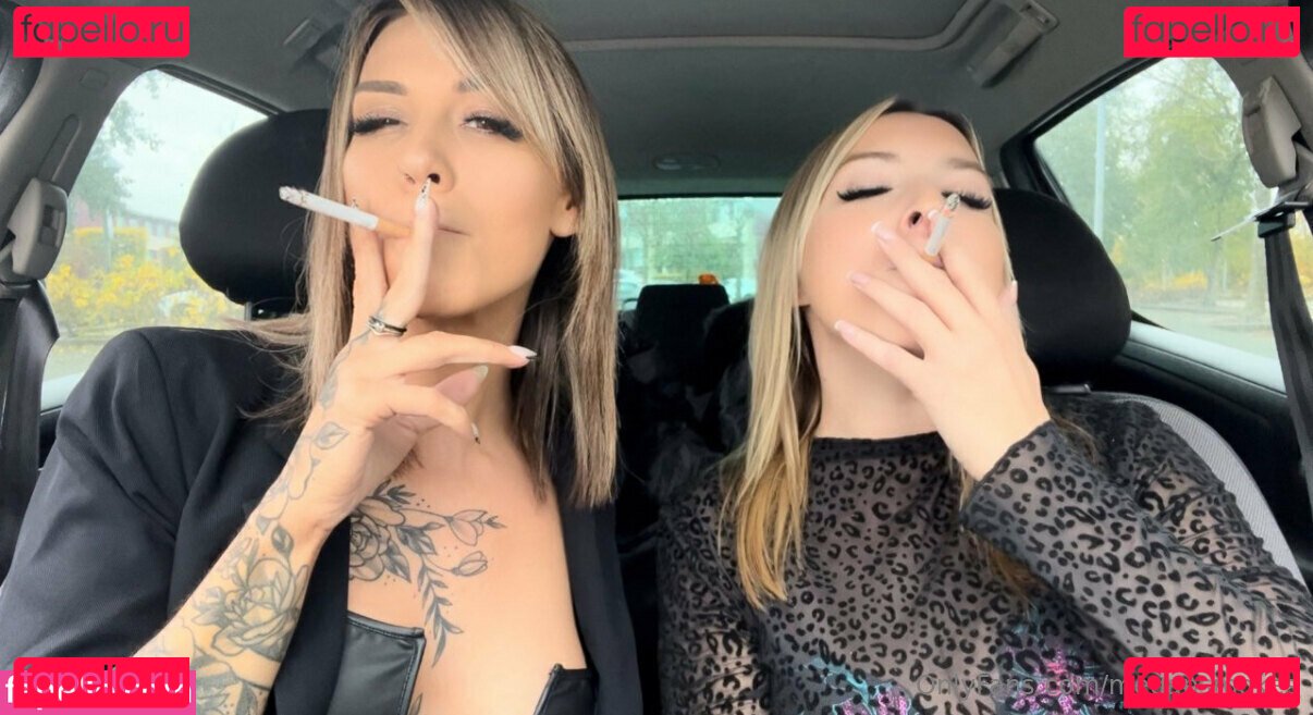 megansmokes / meganstokes Onlyfans Photo Gallery 