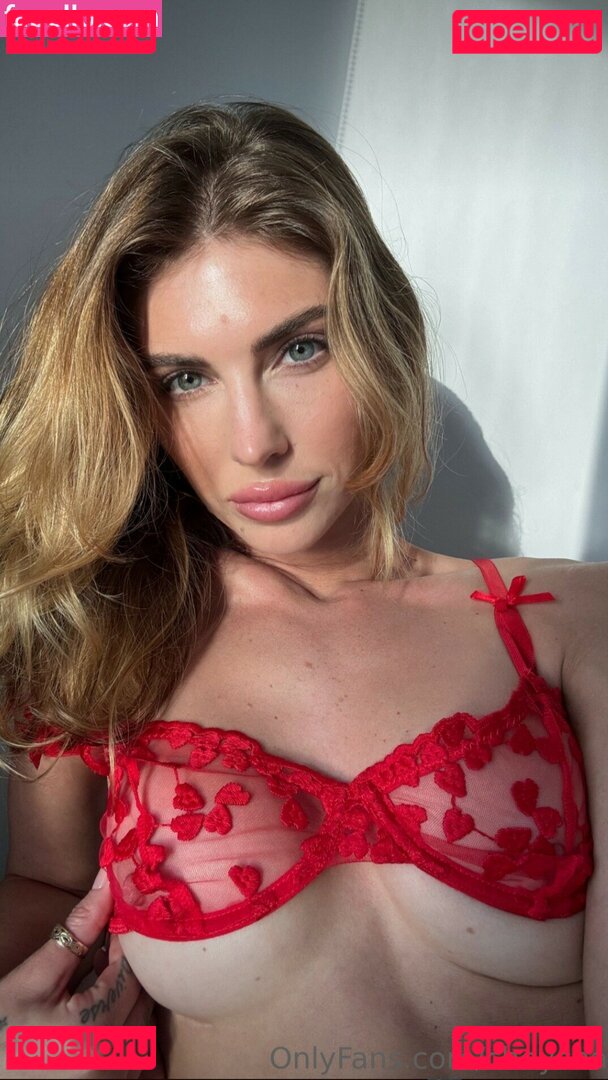 Cheychanel / Cheyycox Onlyfans Photo Gallery 