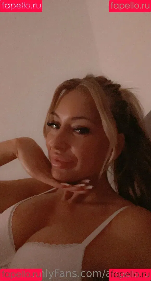 Angelina Onlyfans Photo Gallery 